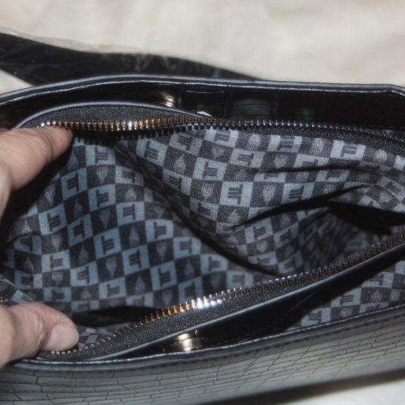 BRAND NEW with TAGS RETAILS FOR $128 London Fog Brielle Purse Handbag - Picture 4 of 6